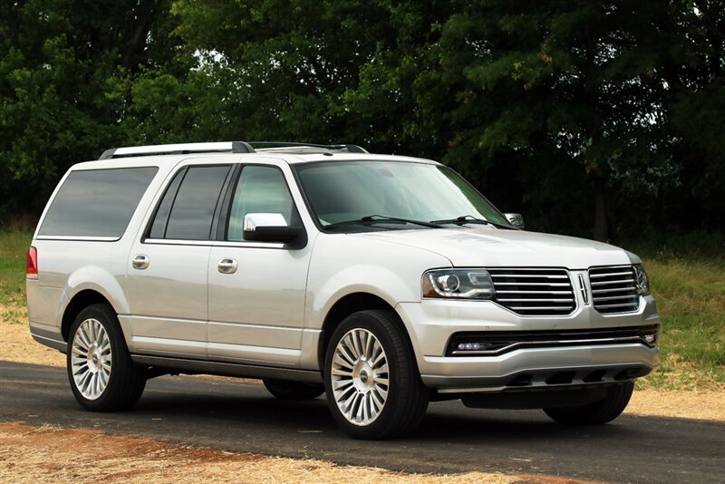 2015 Lincoln Navigator L   - Photo 9 - Rockville, MD 20850