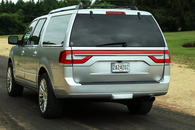 2015 Lincoln Navigator L   - Photo 11 - Rockville, MD 20850