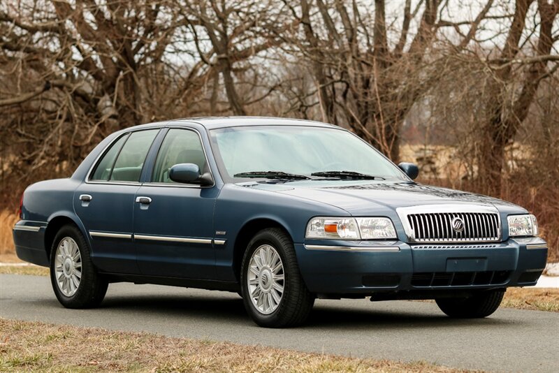 2009 Mercury Grand Marquis LS Ultimate Edition   - Photo 15 - Rockville, MD 20850