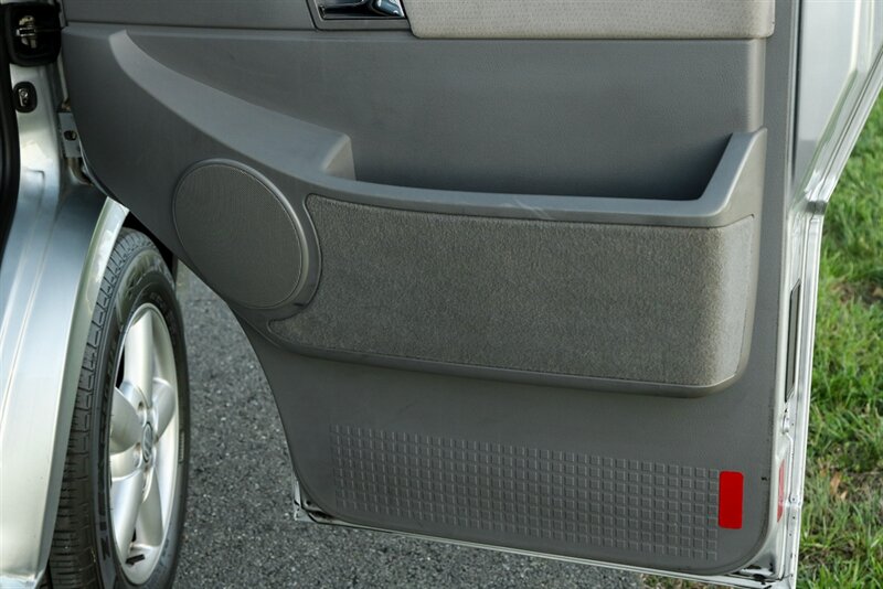 2003 Volkswagen EuroVan MV Autobahn Edition   - Photo 116 - Rockville, MD 20850