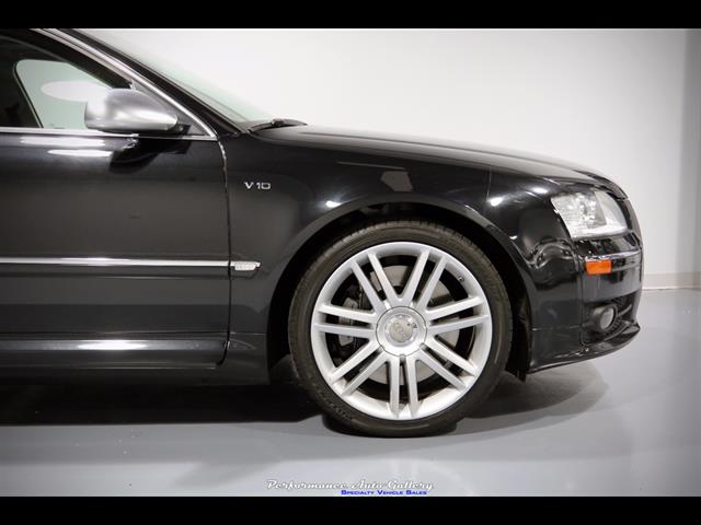 2007 Audi S8 quattro   - Photo 10 - Rockville, MD 20850