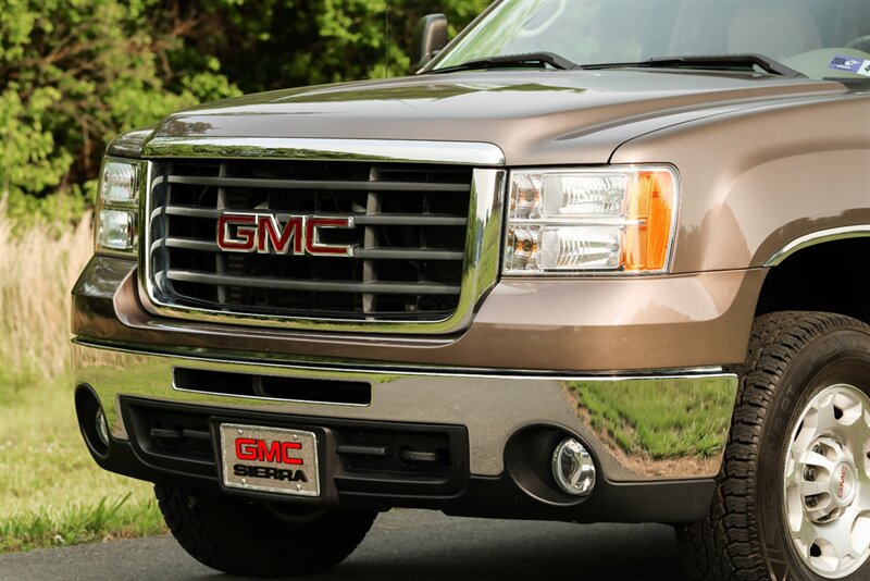 2008 GMC Sierra 2500 SLT 4WD Crew Cab Z71   - Photo 17 - Rockville, MD 20850