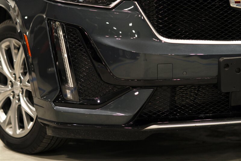 2020 Cadillac XT6 Sport   - Photo 27 - Rockville, MD 20850