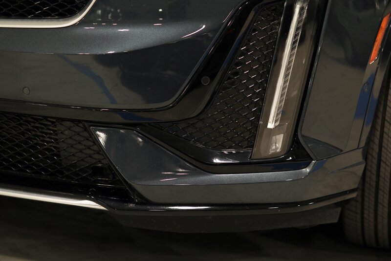 2020 Cadillac XT6 Sport   - Photo 30 - Rockville, MD 20850