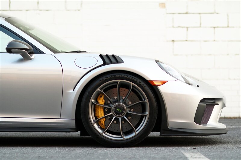 2019 Porsche 911 GT3 RS  Weissach - Photo 23 - Rockville, MD 20850