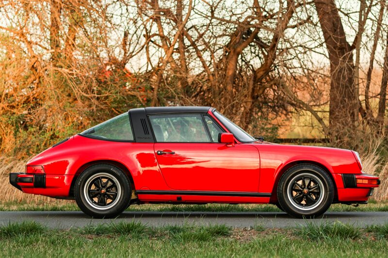 1987 Porsche 911 Carrera  Targa - Photo 11 - Rockville, MD 20850