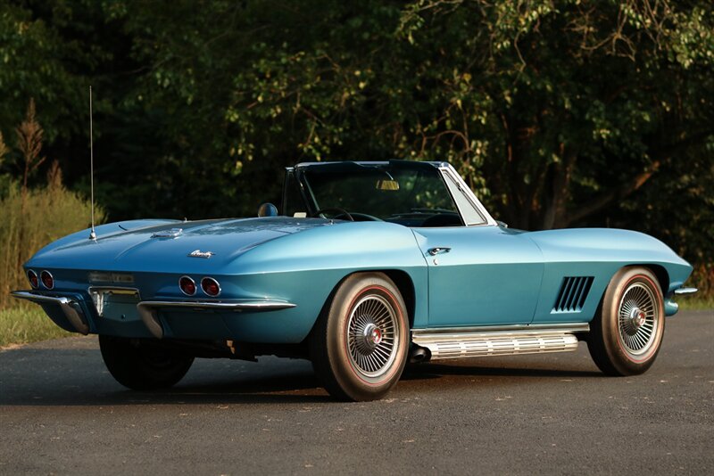 1967 Chevrolet Corvette Stingray 327 4-Speed   - Photo 2 - Rockville, MD 20850