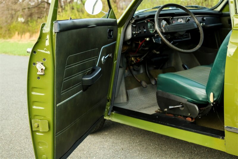 1973 Saab 96 V4   - Photo 113 - Rockville, MD 20850