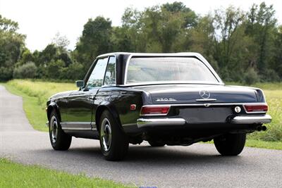 1968 Mercedes-Benz 250SL 4-Speed   - Photo 14 - Rockville, MD 20850