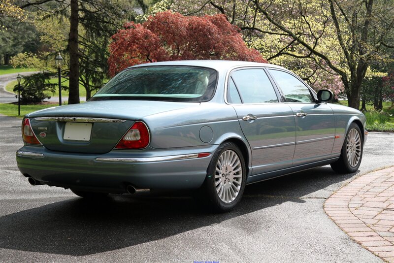 2005 Jaguar XJ8 Vanden Plas   - Photo 16 - Rockville, MD 20850