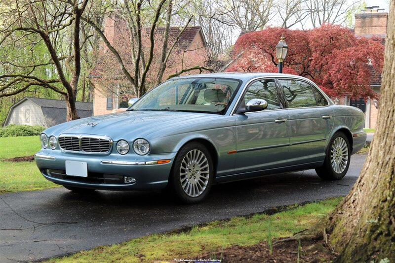 2005 Jaguar XJ8 Vanden Plas   - Photo 18 - Rockville, MD 20850