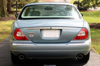 2005 Jaguar XJ8 Vanden Plas   - Photo 12 - Rockville, MD 20850