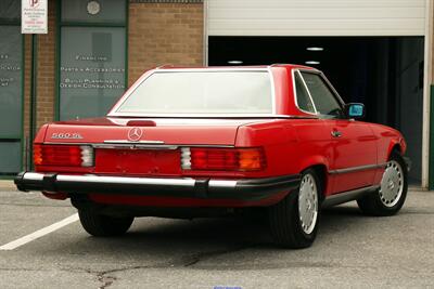 1989 Mercedes-Benz 560-Class 560 SL   - Photo 2 - Rockville, MD 20850