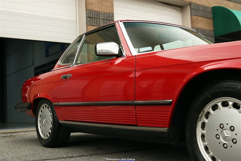 1989 Mercedes-Benz 560-Class 560 SL   - Photo 27 - Rockville, MD 20850