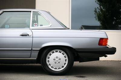 1988 Mercedes-Benz 560-Class 560 SL   - Photo 11 - Rockville, MD 20850