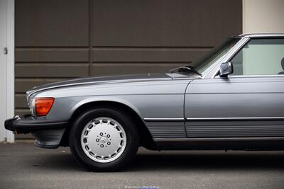 1988 Mercedes-Benz 560-Class 560 SL   - Photo 10 - Rockville, MD 20850