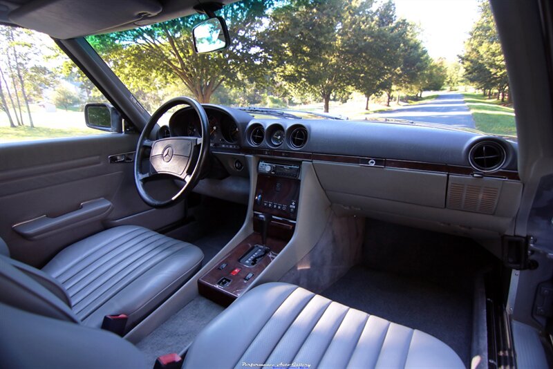 1988 Mercedes-Benz 560-Class 560 SL   - Photo 37 - Rockville, MD 20850