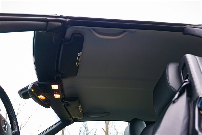 2002 Mercedes-Benz SL 500   - Photo 104 - Rockville, MD 20850