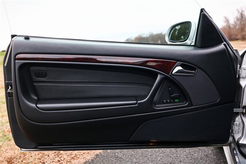 2002 Mercedes-Benz SL 500   - Photo 102 - Rockville, MD 20850