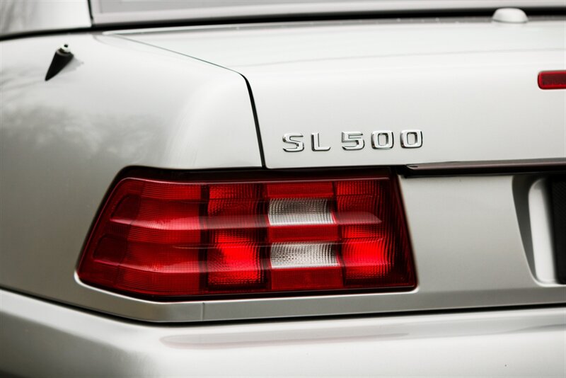 2002 Mercedes-Benz SL 500   - Photo 52 - Rockville, MD 20850