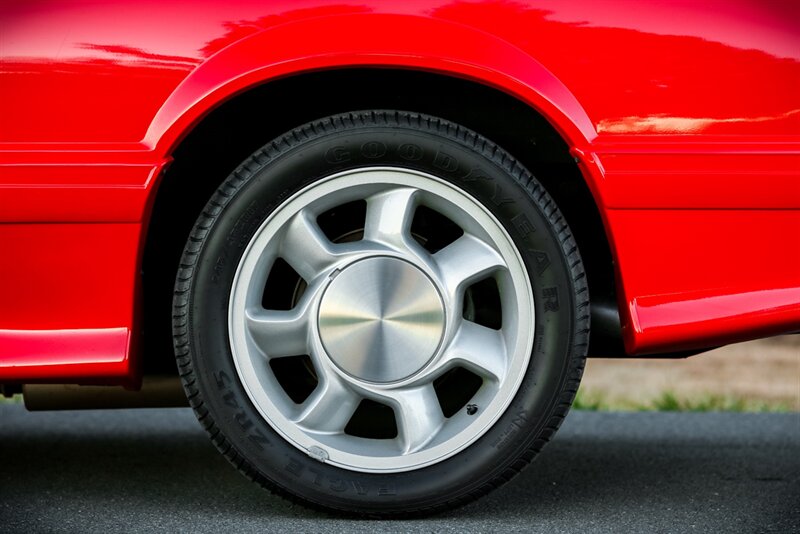 1993 Ford Mustang SVT Cobra   - Photo 45 - Rockville, MD 20850