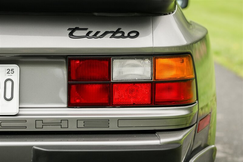 1989 Porsche 944 Turbo   - Photo 40 - Rockville, MD 20850