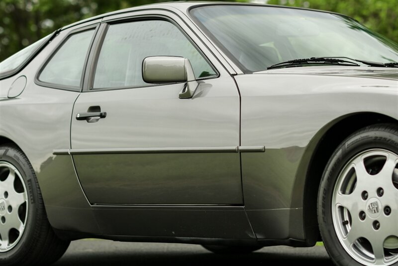 1989 Porsche 944 Turbo   - Photo 25 - Rockville, MD 20850