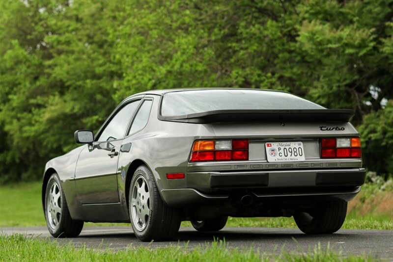 1989 Porsche 944 Turbo   - Photo 4 - Rockville, MD 20850