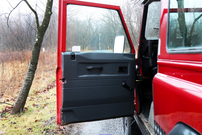 1994 Land Rover Defender  90 TDi 5-Speed - Photo 71 - Rockville, MD 20850