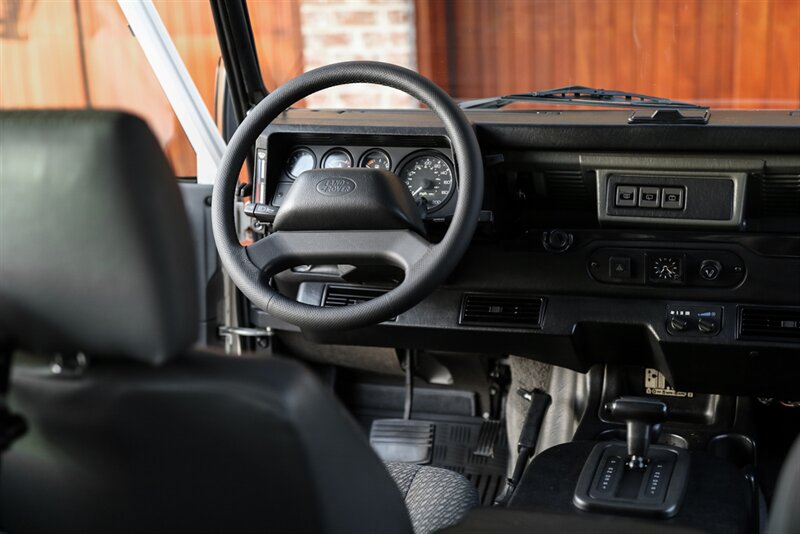 1997 Land Rover Defender 90 3dr 90  NAS (Japan - specific) - Photo 55 - Rockville, MD 20850