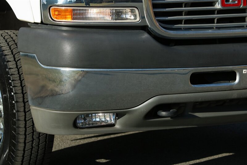 2001 GMC Sierra 2500 SLE   - Photo 36 - Rockville, MD 20850