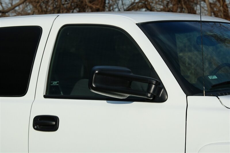 2001 GMC Sierra 2500 SLE   - Photo 46 - Rockville, MD 20850