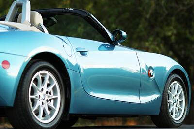 2003 BMW Z4 2.5i  5-Speed - Photo 30 - Rockville, MD 20850