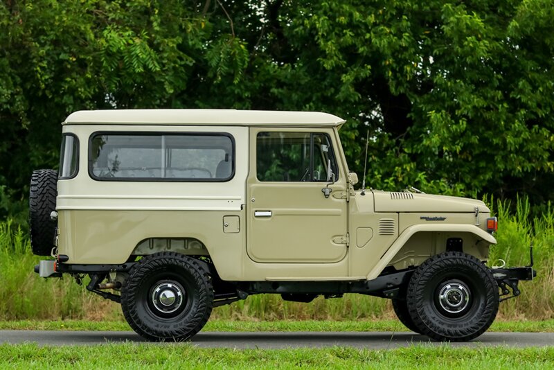 1983 Toyota Land Cruiser FJ43   - Photo 8 - Rockville, MD 20850