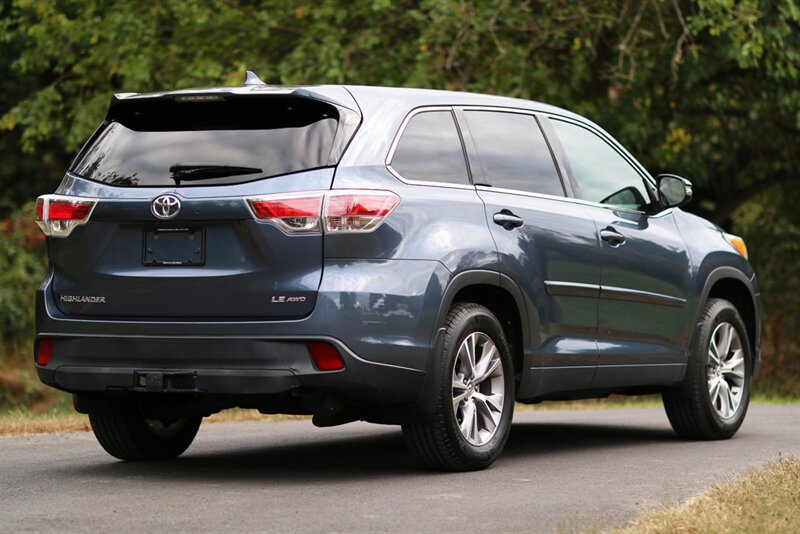 2014 Toyota Highlander LE Plus   - Photo 2 - Rockville, MD 20850