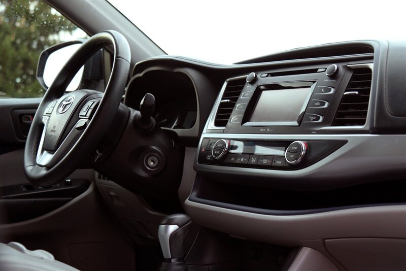 2014 Toyota Highlander LE Plus   - Photo 44 - Rockville, MD 20850