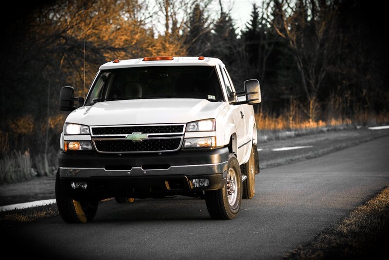 2007 Chevrolet Silverado 2500 LT Regular Cab 4x4   - Photo 9 - Rockville, MD 20850