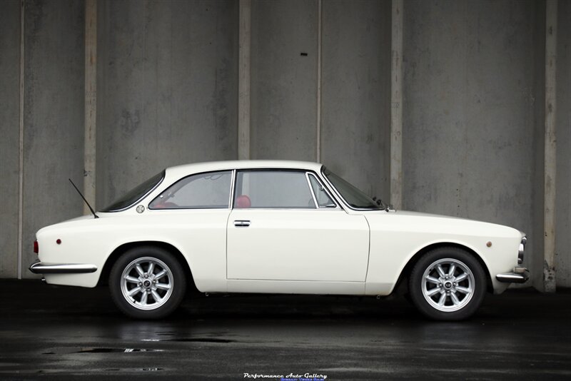 1969 Alfa Romeo GTV 1750   - Photo 10 - Rockville, MD 20850