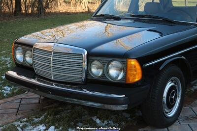 1980 Mercedes-Benz 240D   - Photo 13 - Rockville, MD 20850