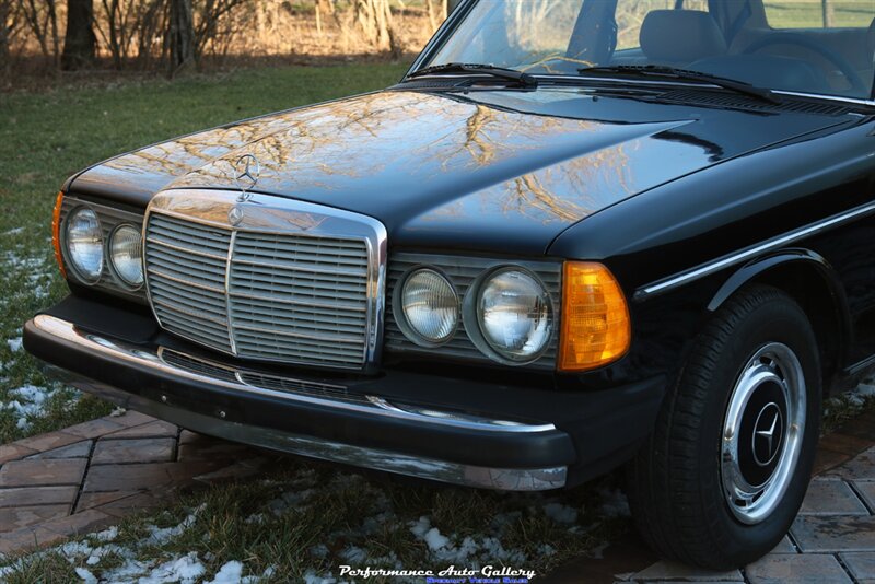 1980 Mercedes-Benz 240D   - Photo 13 - Rockville, MD 20850