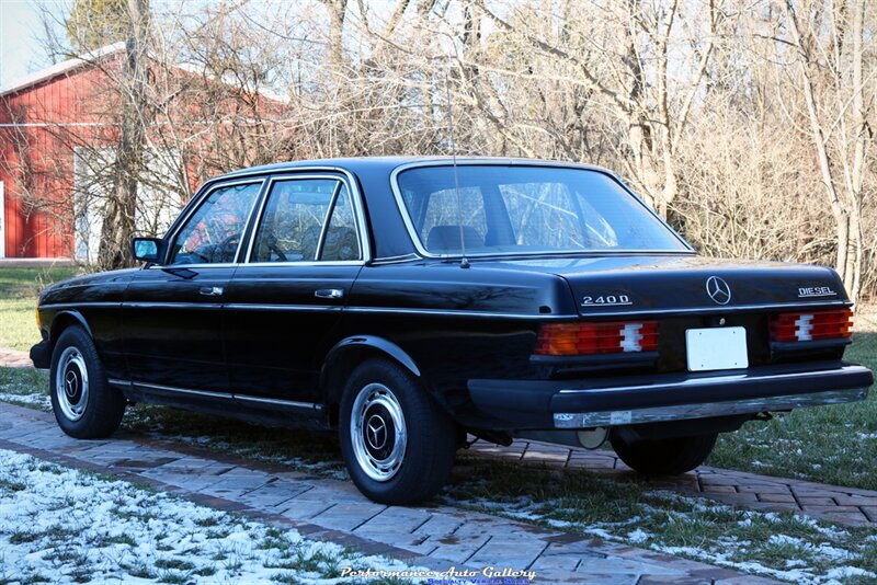 1980 Mercedes-Benz 240D   - Photo 7 - Rockville, MD 20850