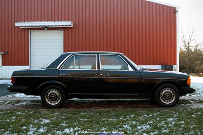 1980 Mercedes-Benz 240D   - Photo 10 - Rockville, MD 20850