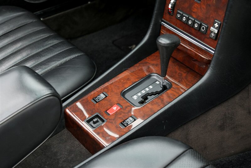 1988 Mercedes-Benz 560-Class 560 SL   - Photo 97 - Rockville, MD 20850
