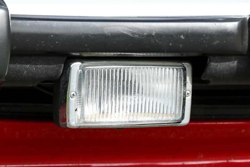 1988 Mercedes-Benz 560-Class 560 SL   - Photo 28 - Rockville, MD 20850