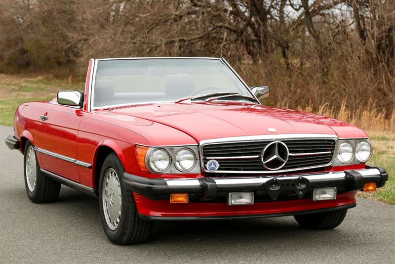1988 Mercedes-Benz 560-Class 560 SL  