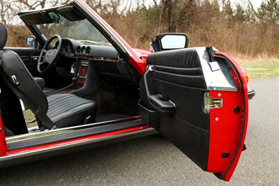 1988 Mercedes-Benz 560-Class 560 SL   - Photo 82 - Rockville, MD 20850