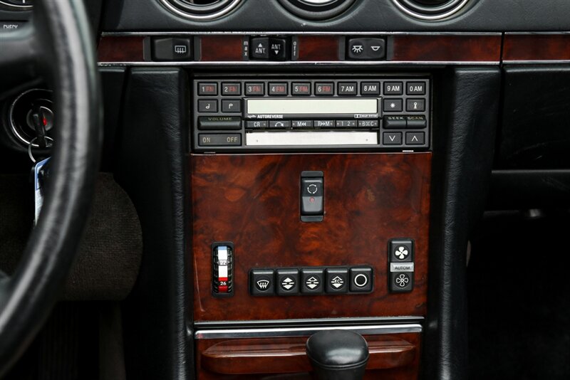 1988 Mercedes-Benz 560-Class 560 SL   - Photo 98 - Rockville, MD 20850