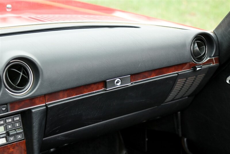 1988 Mercedes-Benz 560-Class 560 SL   - Photo 103 - Rockville, MD 20850
