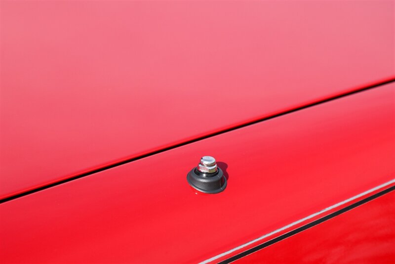 1988 Mercedes-Benz 560-Class 560 SL   - Photo 53 - Rockville, MD 20850