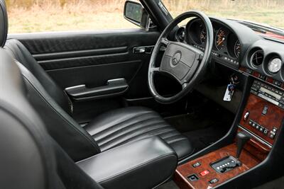 1988 Mercedes-Benz 560-Class 560 SL   - Photo 78 - Rockville, MD 20850